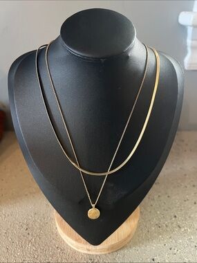Gold Layered Pendant Necklace - Women Jewelry